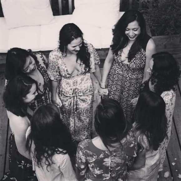 Meet your Posher, Kay - Picture 2 of 2